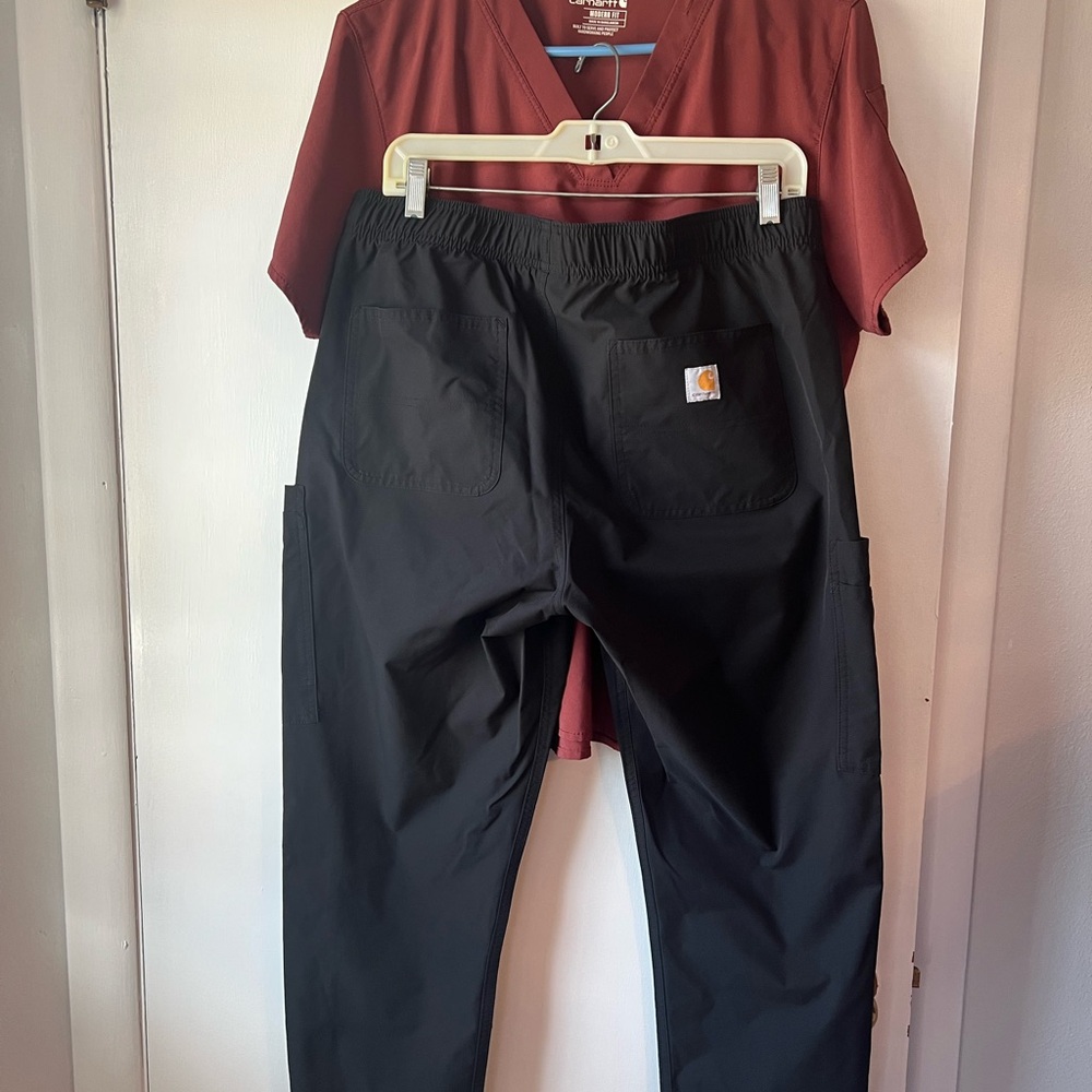 Women’s large scrub top and bottom